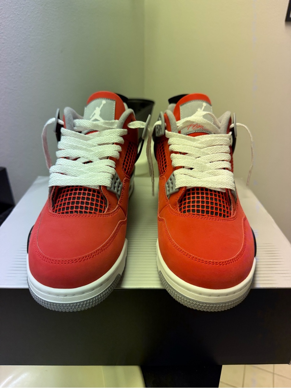 Jordan 4 Retro ‘ Toro Bravo’ 2026 Men’s Size 12 - Picture 6 of 14